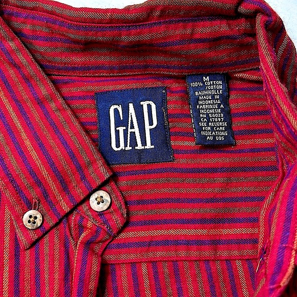 EUC men’s Gap flannel bottom down shirt multi color red Sz M - Picture 2 of 5